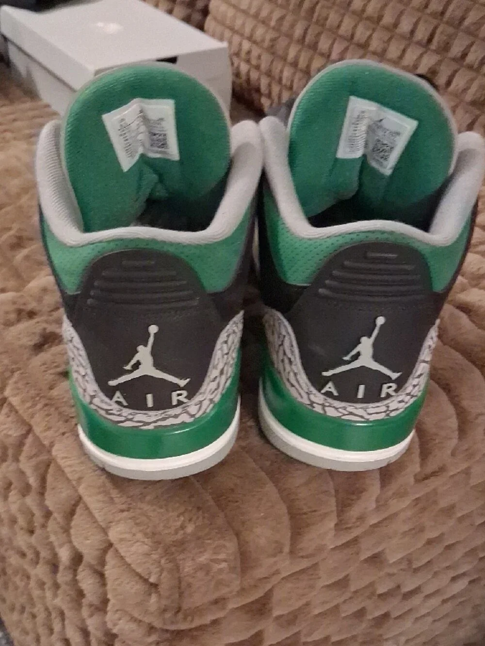 Jordan Men’s Black and Green Retro Lace-Up Sneakers